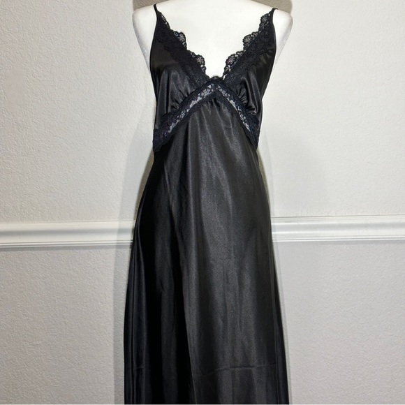 Sincerely Jules Maxi Slip Dress Size M NWT - Picture 3 of 6